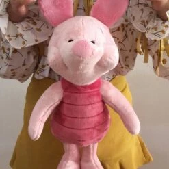Grande Peluche Porcinet -Ma Pleuche Soldes Grande peluche Porcinet Peluche Winnie Lourson Peluche Disney 87aa0330980ddad2f9e66f 48cm 1 1