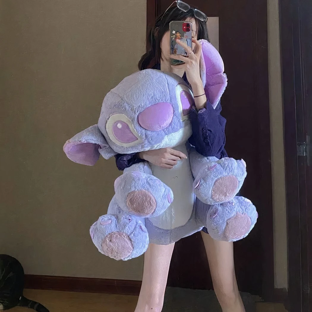Peluche Géante Stitch Violet Tout Doux 6 Peluche Géante Stitch Violet Tout Doux – Image 4